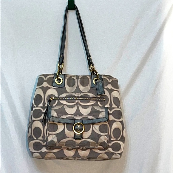 Vintage Coach Penelope Stylish Classic Gray Silver Monogram Signature Purse - Picture 1 of 13